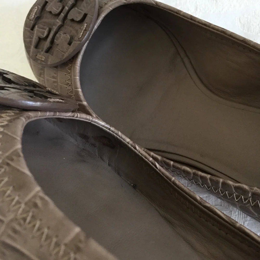 Tory Burch brown croc embossed leather logo flats